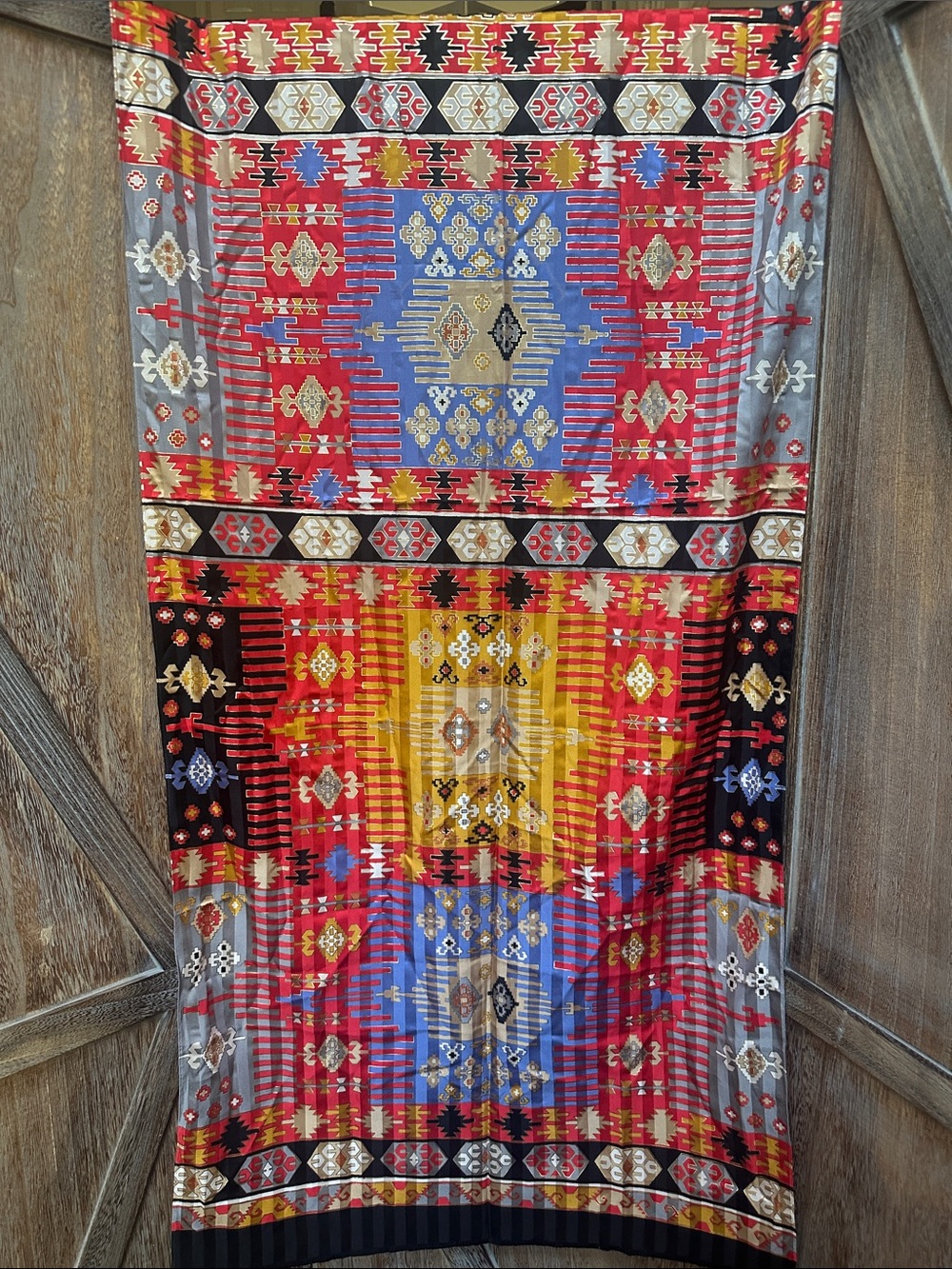 VAKKO 100% Silk Scarf New without Tags